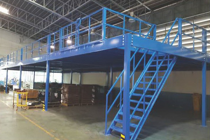 0058.jpg - Mezzanine Floor | https://rackingdesigns.com